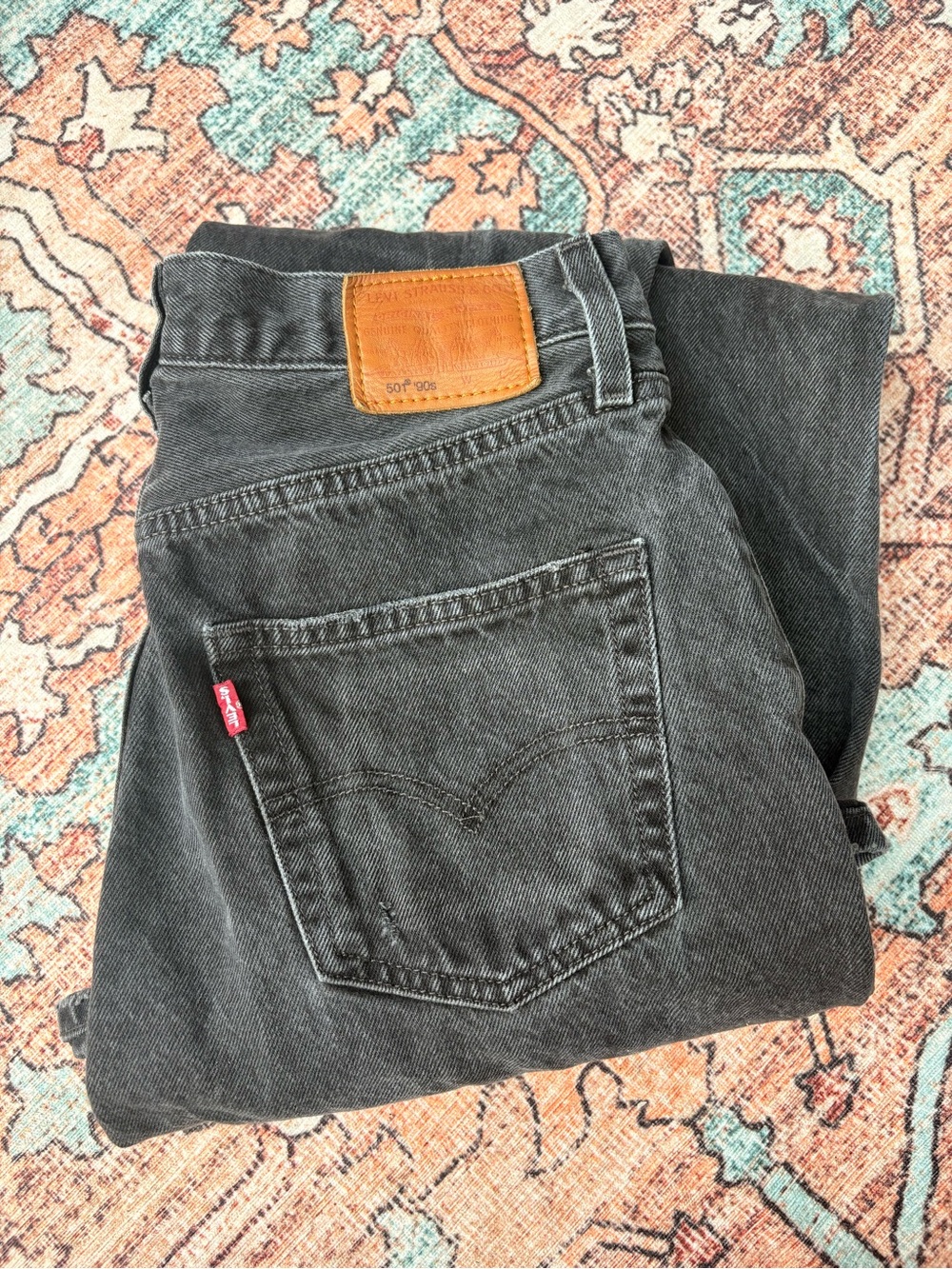 Levi's Men's Washed Black Straight Jeans with Tan Patch